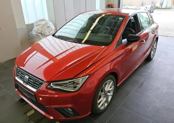 SEAT Ibiza 1.0 TSI FR S&S 2023 - używany samochód w leasingu