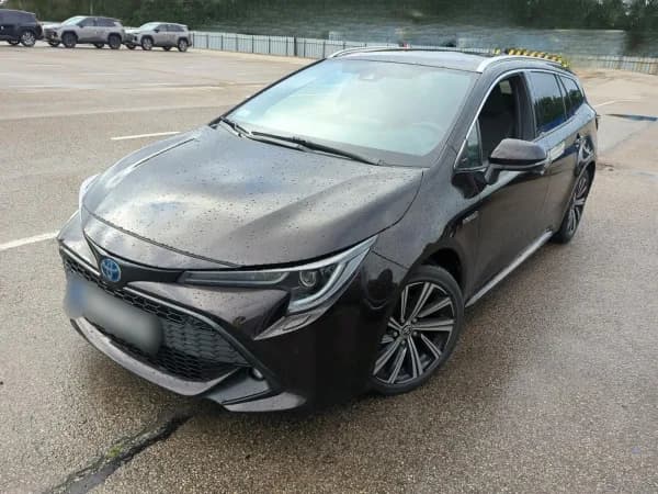 Toyota Corolla 1.8 Hybrid GPF Comfort 2022 - używany samochód w leasingu