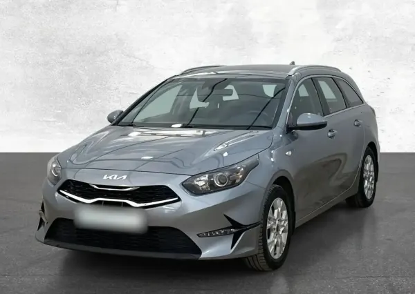 Kia Ceed 1.5 T-GDI M 2023 - używany samochód w leasingu