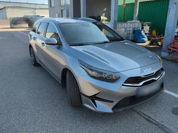 Kia Ceed 1.5 T-GDI Business Line 2022 - używany samochód w leasingu