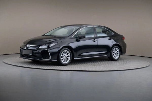 Toyota Corolla 1.5 Comfort 2022 - używany samochód w leasingu