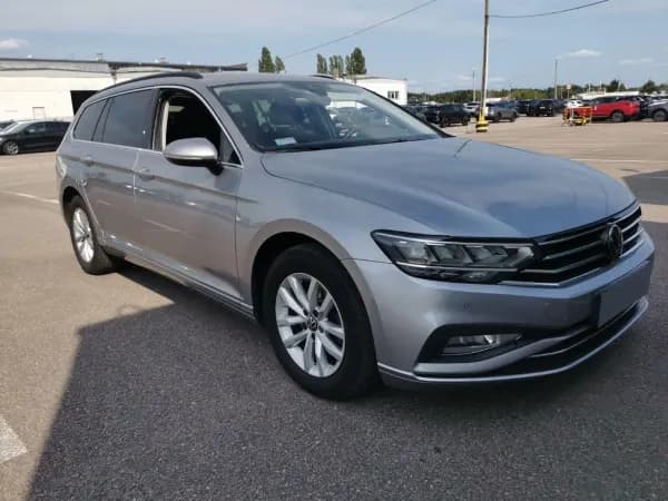 Volkswagen Passat 2.0 TDI EVO Business 2022 - używany samochód w leasingu