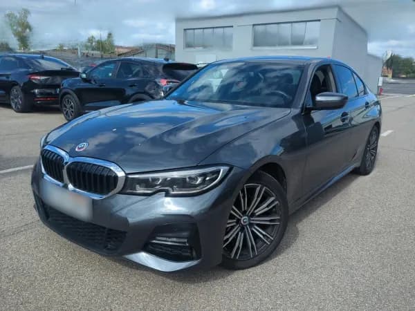 BMW Seria 3 320i xDrive aut 2022 - używany samochód w leasingu