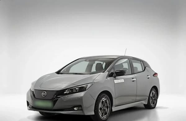 Nissan Leaf 40kWh Acenta 2023 - używany samochód w leasingu
