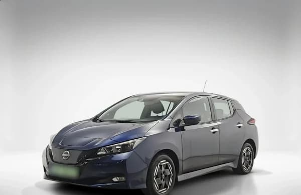 Nissan Leaf 40kWh Acenta 2023 - używany samochód w leasingu