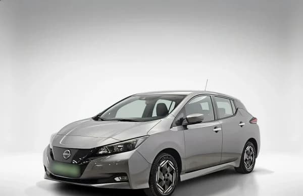 Nissan Leaf 40kWh Acenta 2023 - używany samochód w leasingu
