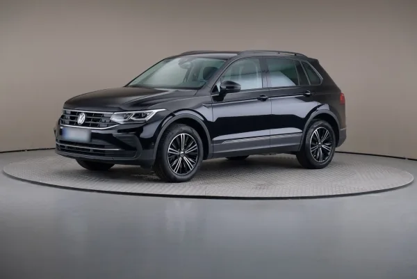 Volkswagen Tiguan 2.0 TSI 4Mot. Life DSG 2022 - używany samochód w leasingu