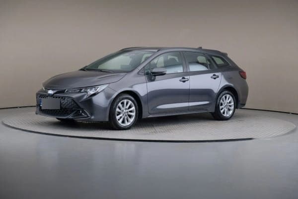 Toyota Corolla 1.8 Hybrid Comfort 2023 - używany samochód w leasingu