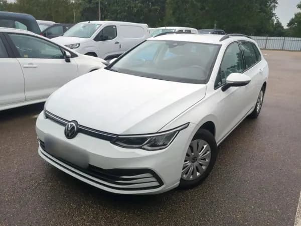 Volkswagen Golf VIII 1.0 TSI 2022 - używany samochód w leasingu
