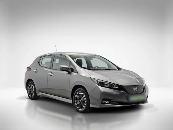Nissan Leaf 40kWh Acenta 2023 - używany samochód w leasingu