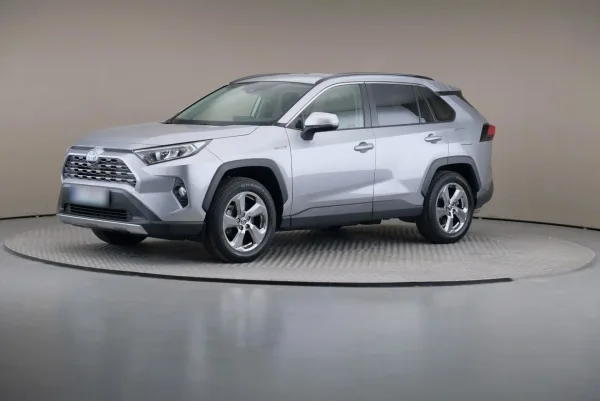 Toyota RAV4 2.5 Hybrid Comfort 4x2 2021 - używany samochód w leasingu
