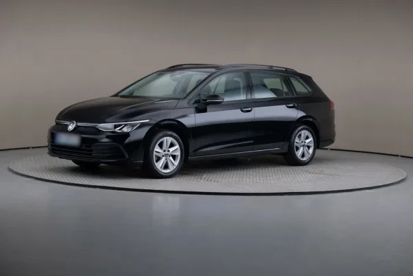 Volkswagen Golf VIII 1.5 TSI EVO Life 2021 - używany samochód w leasingu