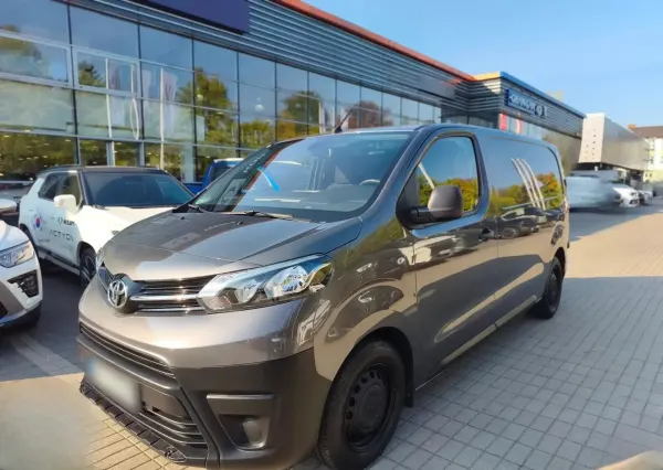 Toyota ProAce 2.0 D-4D Medium 2,7t Active 2022 - gebrauchtes Leasingfahrzeug
