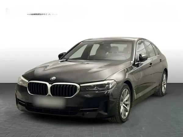 BMW Seria 5 530d xDrive mHEV aut 2022 - używany samochód w leasingu