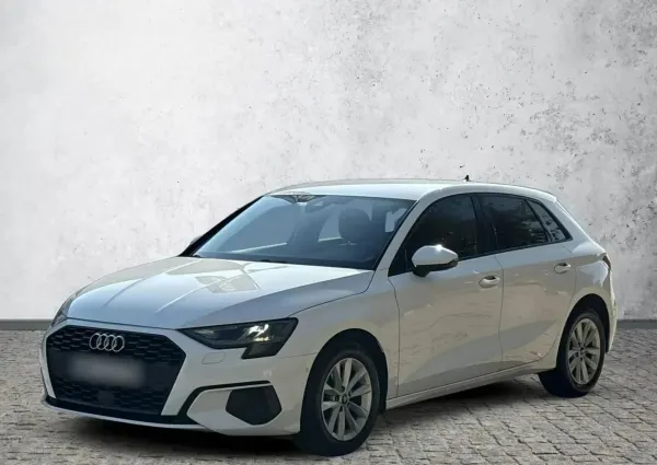 Audi A3 35 TFSI mHEV S tronic 2023 - używany samochód w leasingu