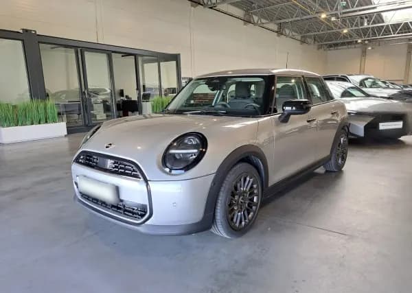 Mini Cooper C Linia Essential aut Essential 2024 - używany samochód w leasingu