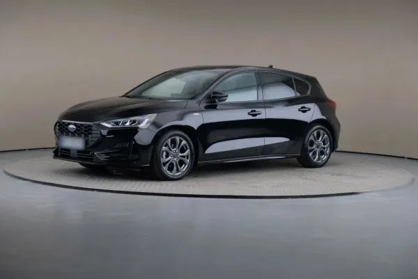 Ford Focus 1.0 EcoBoost mHEV ST-Line X aut 2024 - używany samochód w leasingu