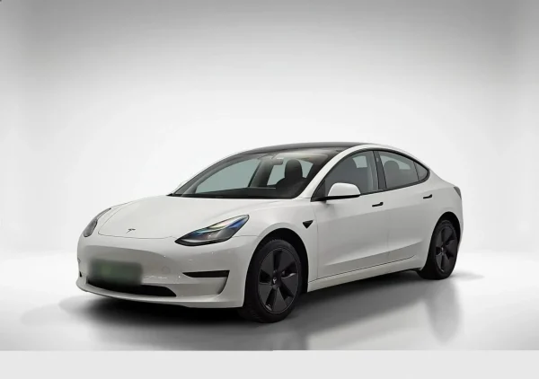 Tesla Model 3 3 Performance AWD 2023 - używany samochód w leasingu