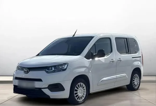 Toyota Proace City Verso 1.5 D-4D Business 2023 - used car for lease