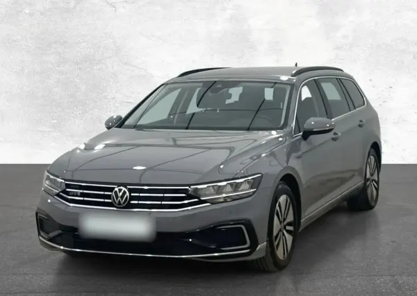 Volkswagen Passat 1.4 TSI Plug-In Hybrid GTE DSG 2022 - używany samochód w leasingu