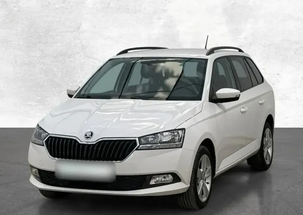 Skoda Fabia 1.0 TSI Ambition Plus 2022 - używany samochód w leasingu