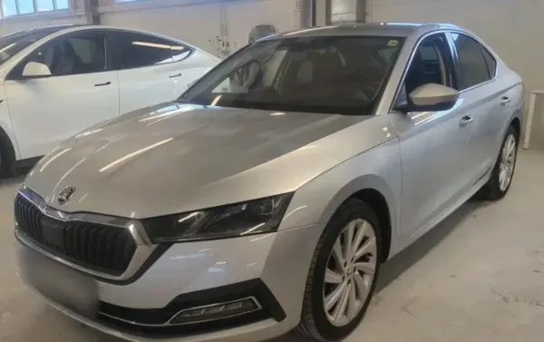 Skoda Octavia 2.0 TSI 4x4 Style DSG 2022 - używany samochód w leasingu