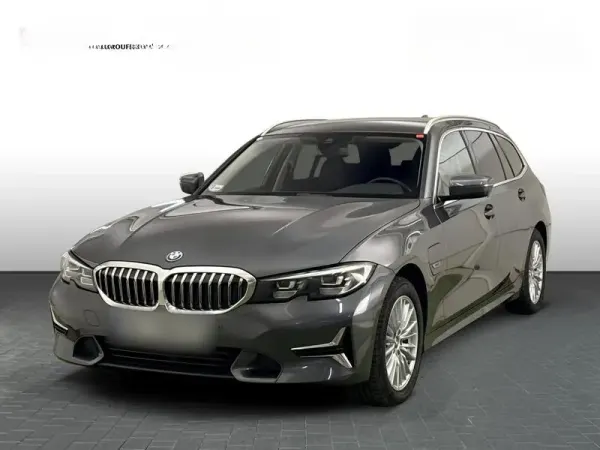 BMW Seria 3 320e xDrive aut 2021 - używany samochód w leasingu