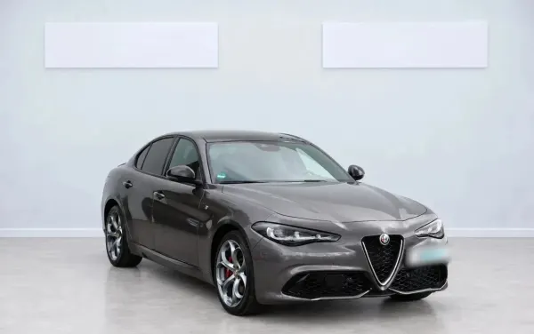 Alfa Romeo Giulia 2.0 Turbo TI Q4 aut 2023 - używany samochód w leasingu