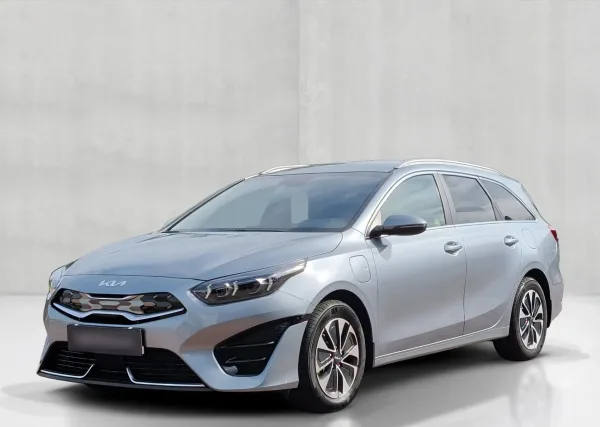Kia Ceed 1.6 GDI PHEV L DCT 2023 - używany samochód w leasingu