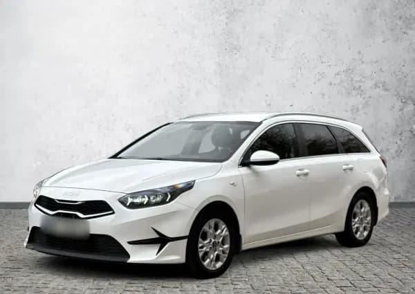 Kia Ceed 1.5 T-GDI M DCT 2023 - używany samochód w leasingu