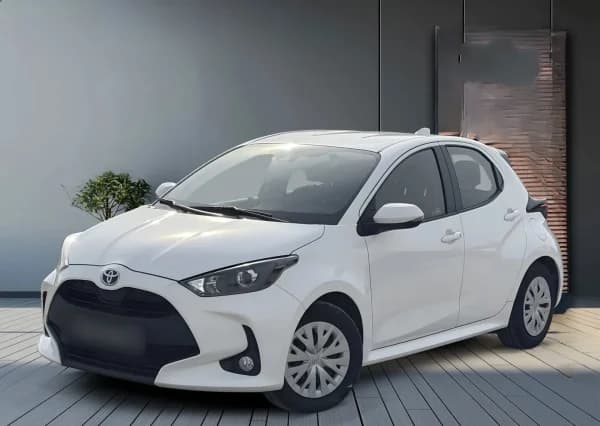 Toyota Yaris Hybrid 1.5 Comfort 2023 - używany samochód w leasingu