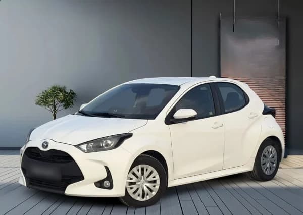 Toyota Yaris Hybrid 1.5 Comfort 2023 - używany samochód w leasingu
