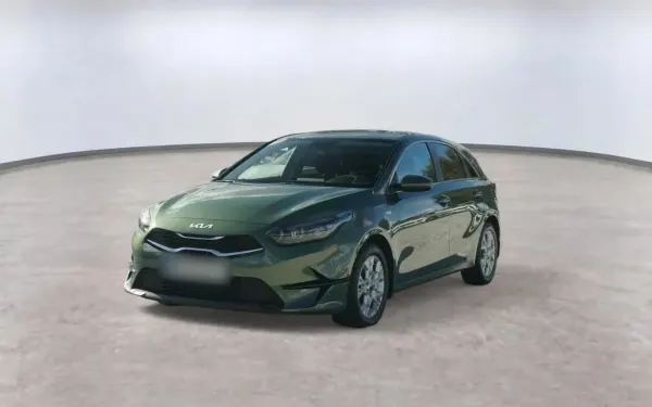 Kia Ceed 1.5 T-GDI M 2023 - używany samochód w leasingu