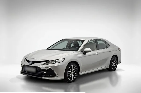 Toyota Camry 2.5 Hybrid Executive CVT 2023 - używany samochód w leasingu