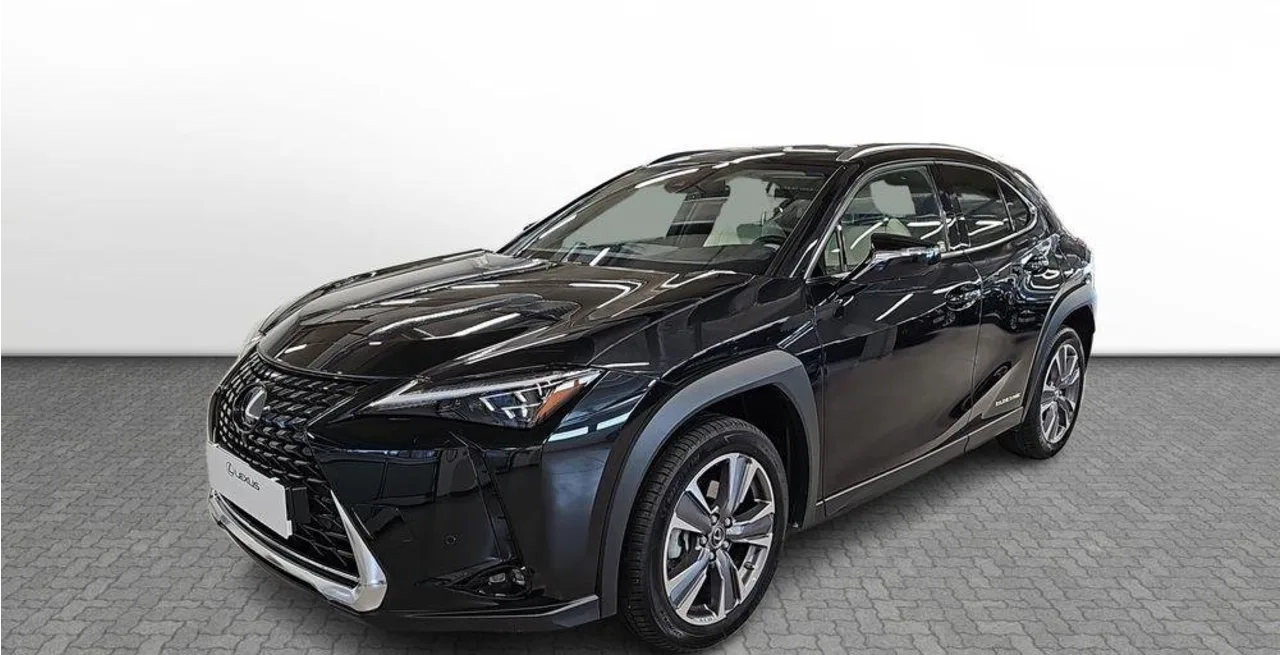 Lexus UX 300e 72.8 kWh Omotenashi 2WD 2022 - вживаний автомобіль в лізингу