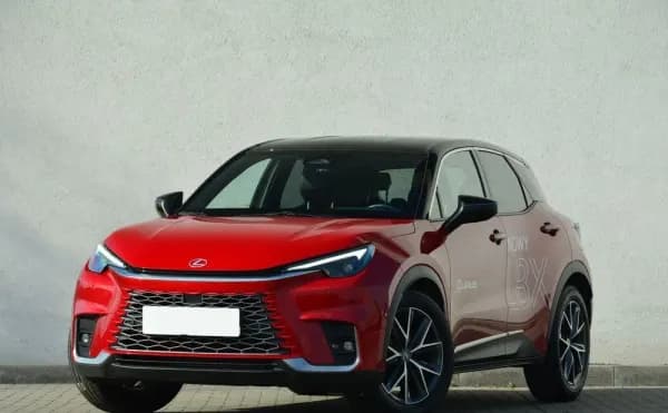 Lexus LBX 1.5 Hybrid Cool 2023 - używany samochód w leasingu