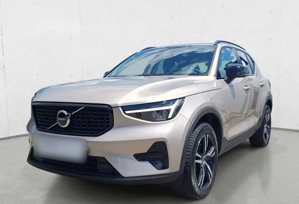 Volvo XC 40 B3 Plus Dark aut 2024 - używany samochód w leasingu